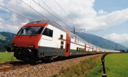 IC-Doppelstockzug. Foto: http://www.hoeflichepaparazzi.de/forum/showthread.php?s=&threadid=13422